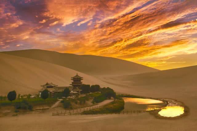 中国沙漠第一泉：今却人工替代自然，消耗巨资续命多年！