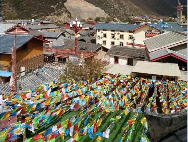 九寨沟最新旅游攻略!行程路线+游玩路线